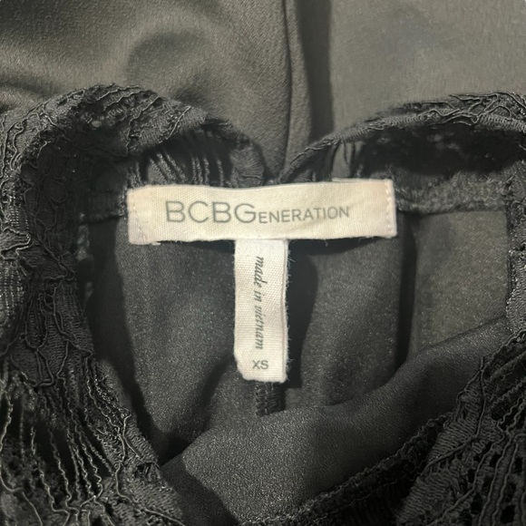 BCBGeneration - Womens Lace Overlay Mini Dress Sz. XS - Picture 7 of 12